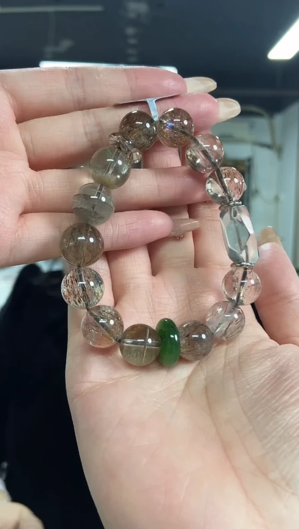 【闪购商品】水晶手串未镶嵌多样性发其一颜色微差