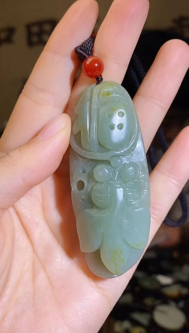 颈饰未镶嵌和田玉1