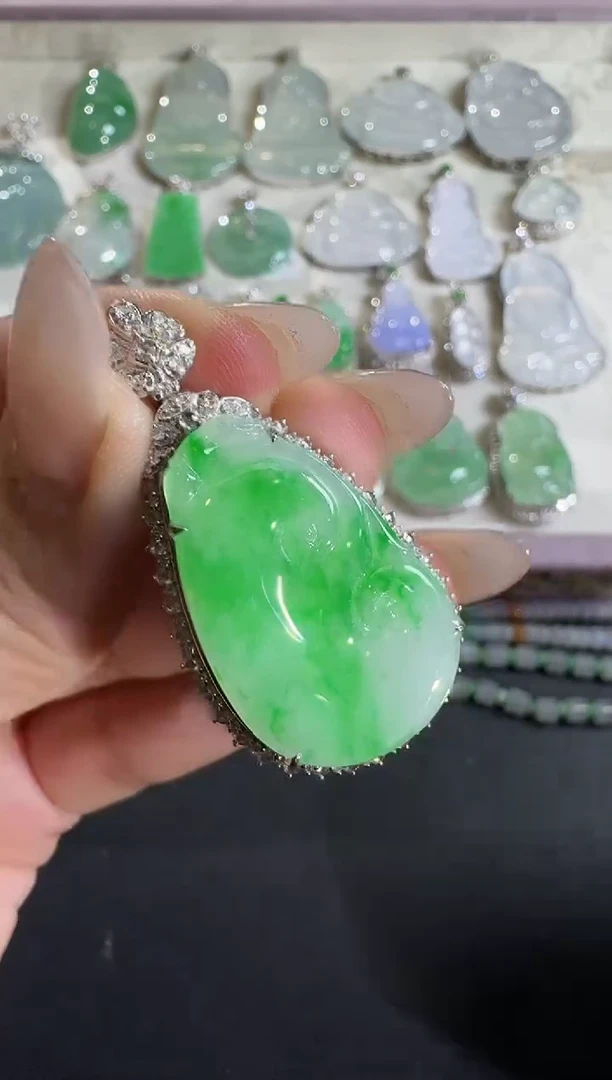 吊坠(不含链)18K金镶嵌翡翠【源头工厂】钻石镶嵌