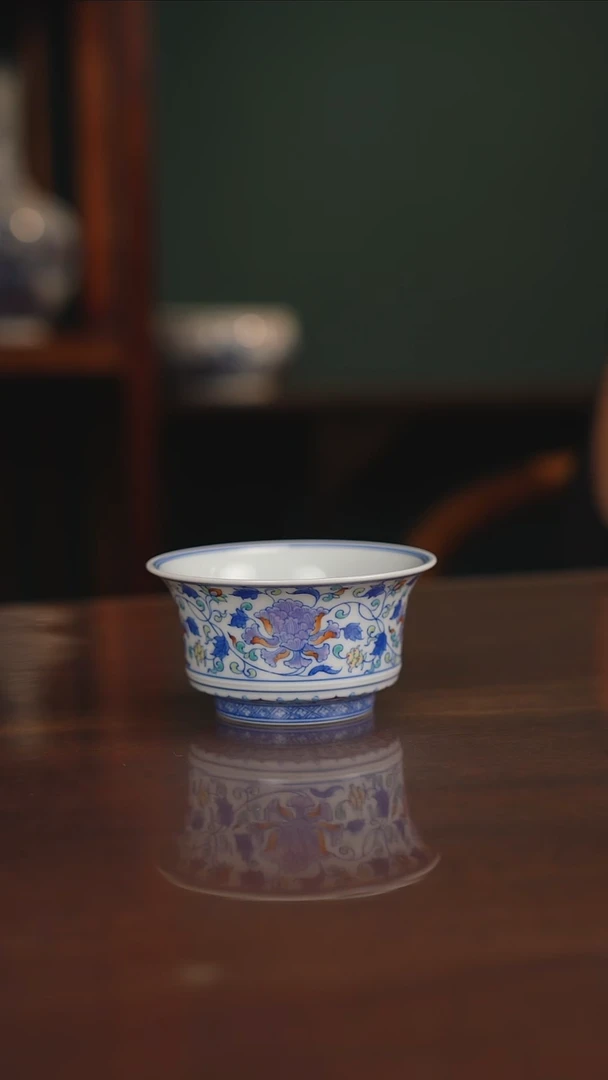 空山明月新派斗彩