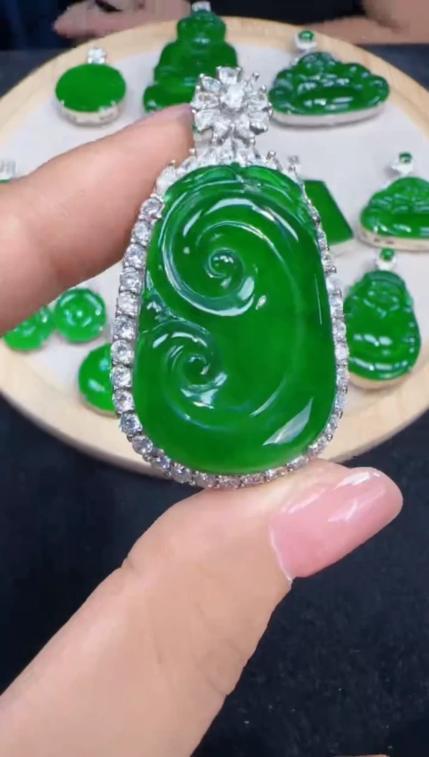 未镶嵌定制翡翠翡翠吊坠201