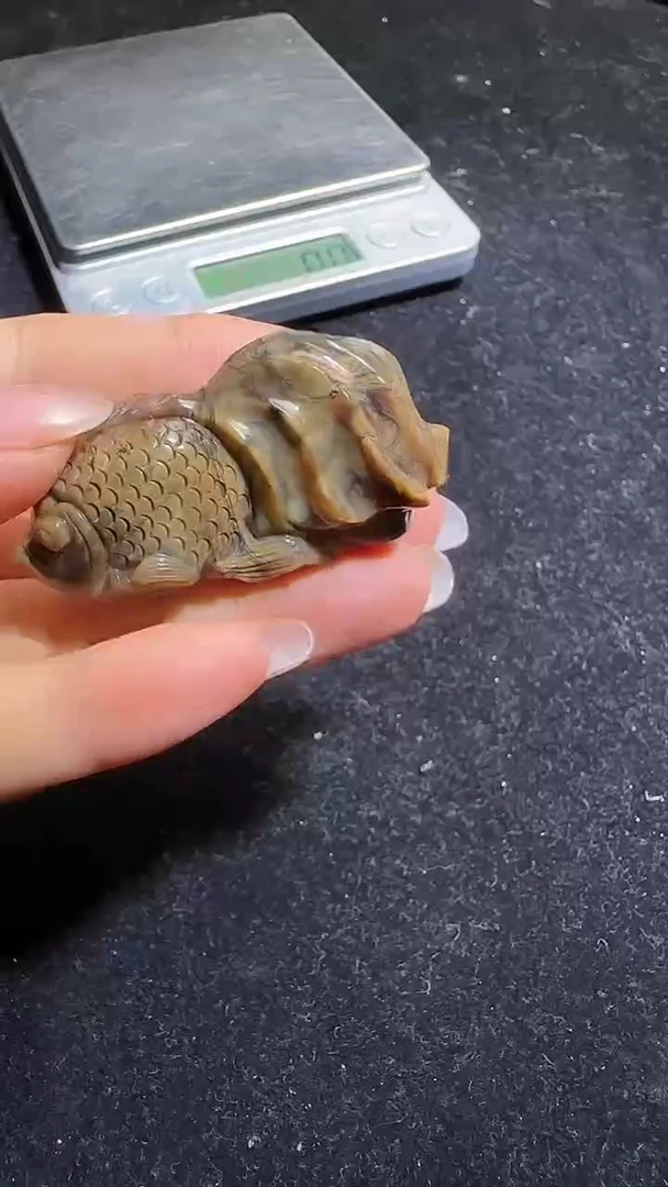 未镶嵌颈饰琥珀16987452