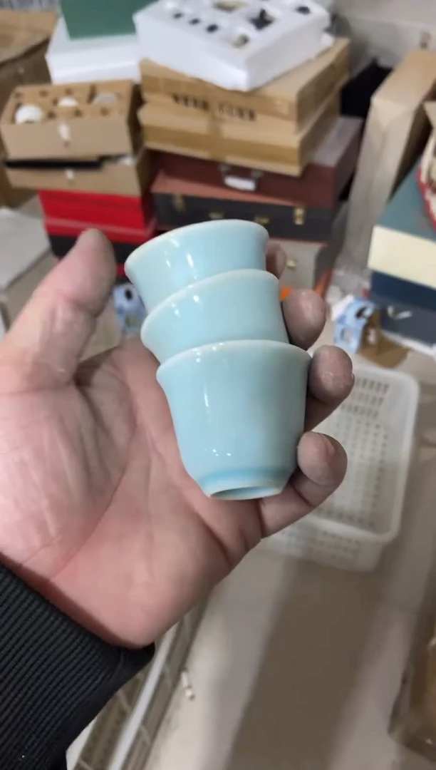 无运费险有瑕疵的摄影的产品有使用过的痕迹有点脏介意勿拍