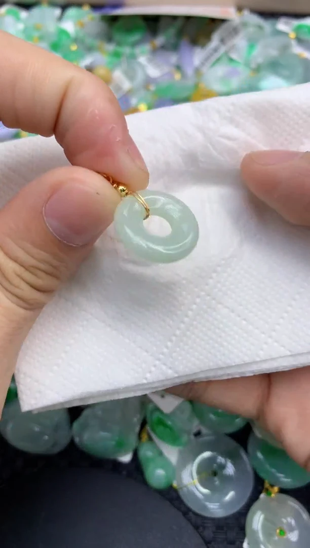 颈饰未镶嵌翡翠天然缅甸A货翡翠