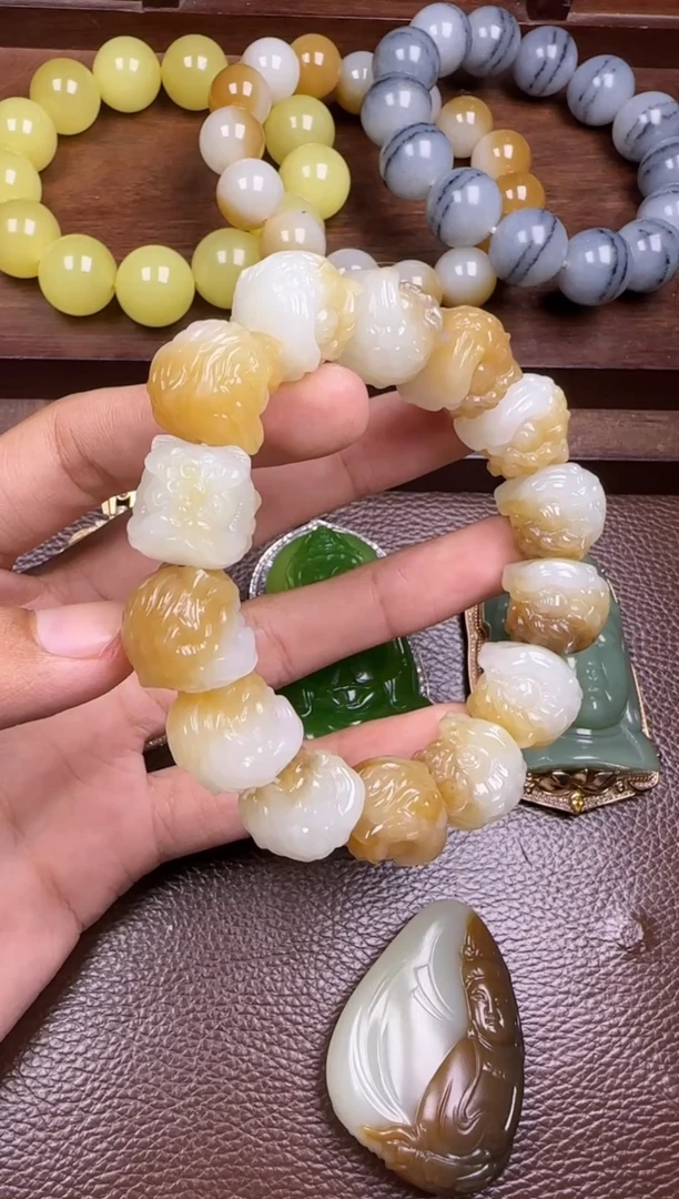 未镶嵌和田玉挂件手串