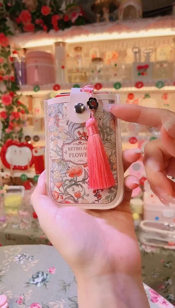 摆件开播福利数量不多，快抢！拉伸式卡包