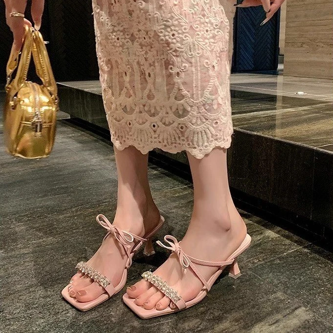 水钻凉拖鞋女2025夏季新款一字拖配裙子外穿绝美名媛仙女风高跟鞋