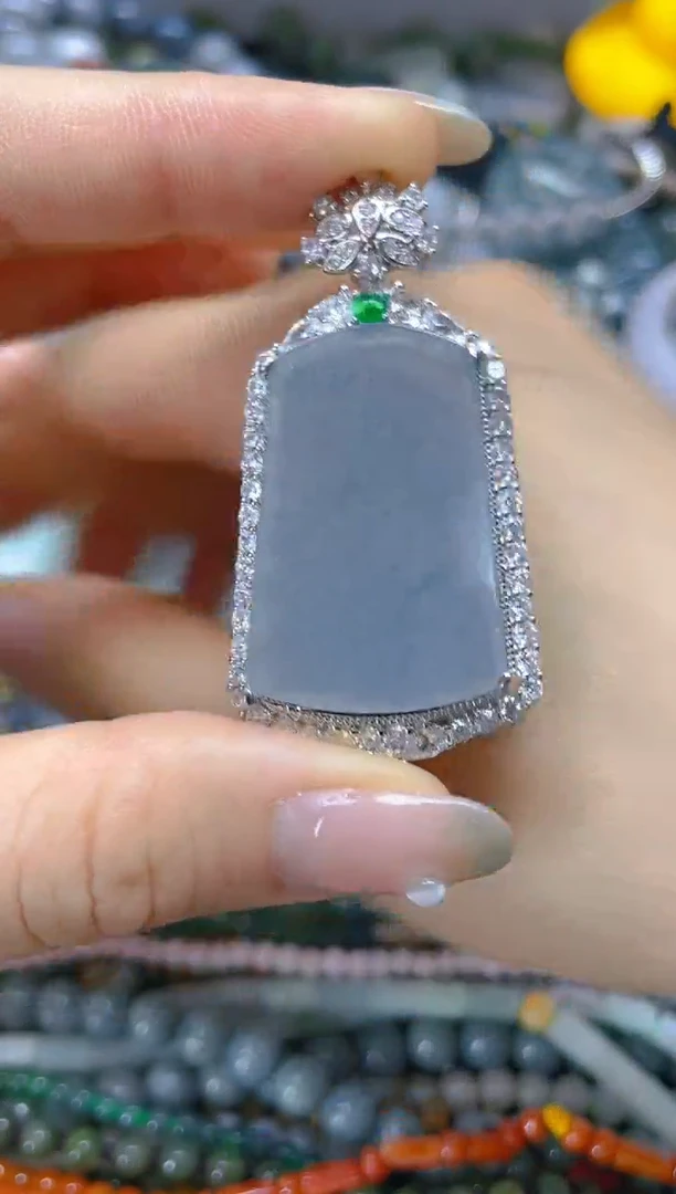 翡翠未镶嵌颈饰/T/翡翠A货,一件也是批发价