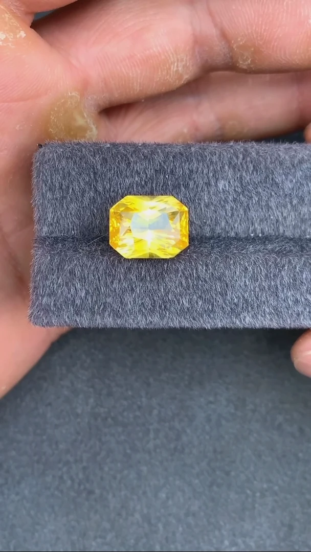 蓝宝石裸石未镶嵌13.55克拉