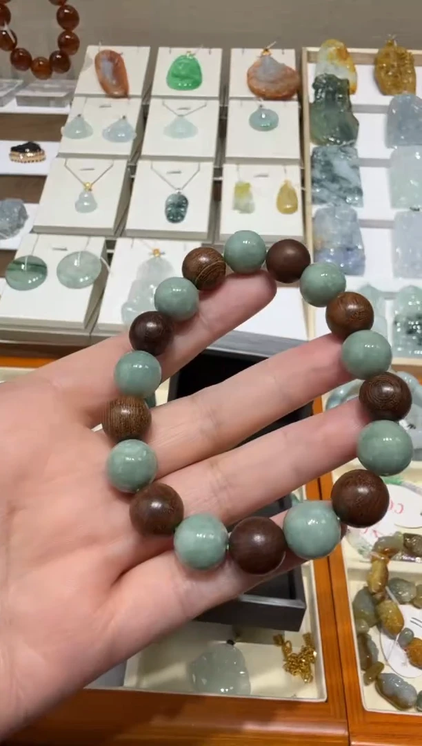 未镶嵌挂件翡翠A货翡翠多样性孤品