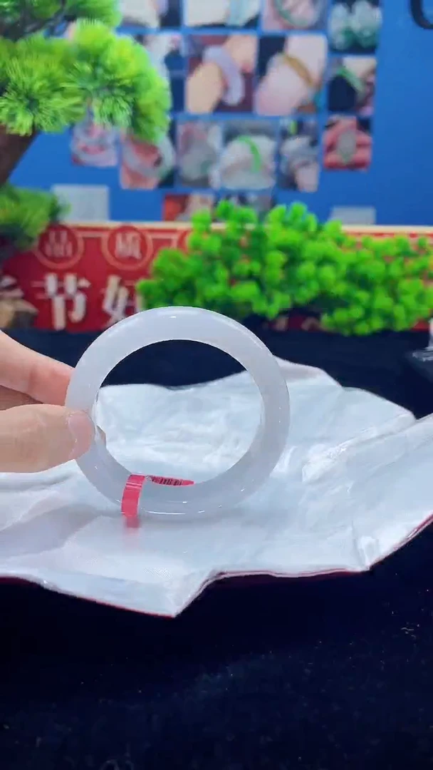 【闪购商品】翡翠手镯未镶嵌手镯24