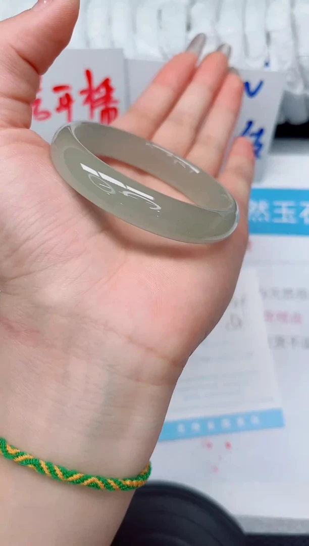 未镶嵌手镯石英质玉149-54