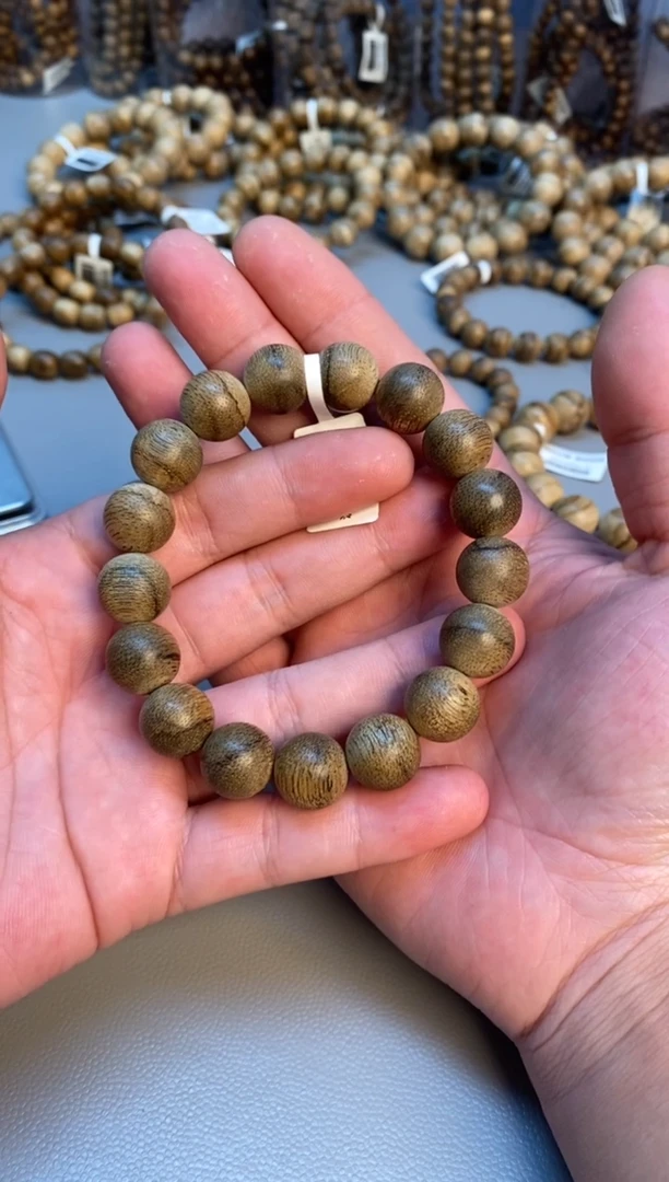 沉香手串 达拉干圆珠单圈1.3多样性发其一