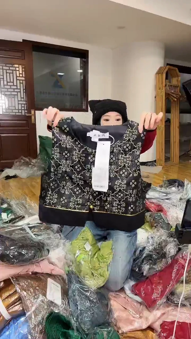 L码        105-115斤   马甲