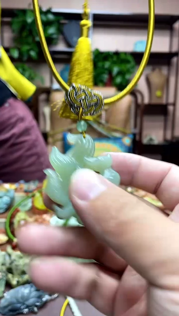 未镶嵌岫玉吊坠·