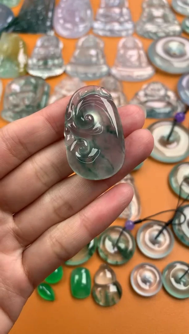 【闪购商品】翡翠颈饰未镶嵌36-23-5.9