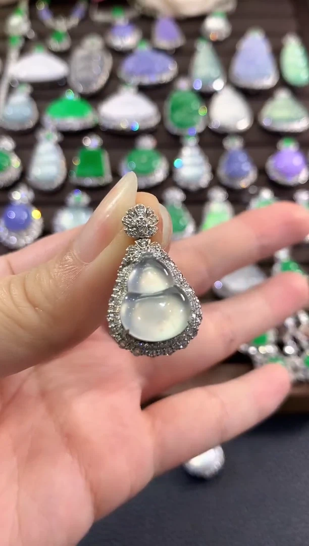 吊坠(不含链)18K金镶嵌翡翠c16