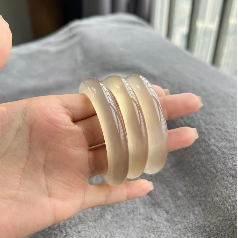 【带证书】天然玉石马料香槟金手镯多样性发一