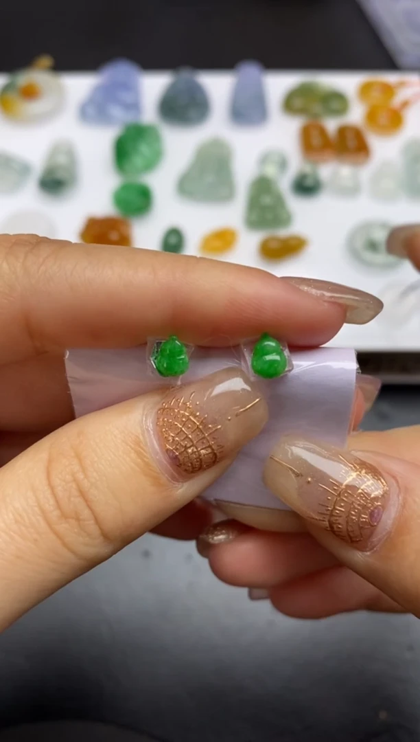 【闪购商品】定制翡翠未镶嵌翡翠毛货~