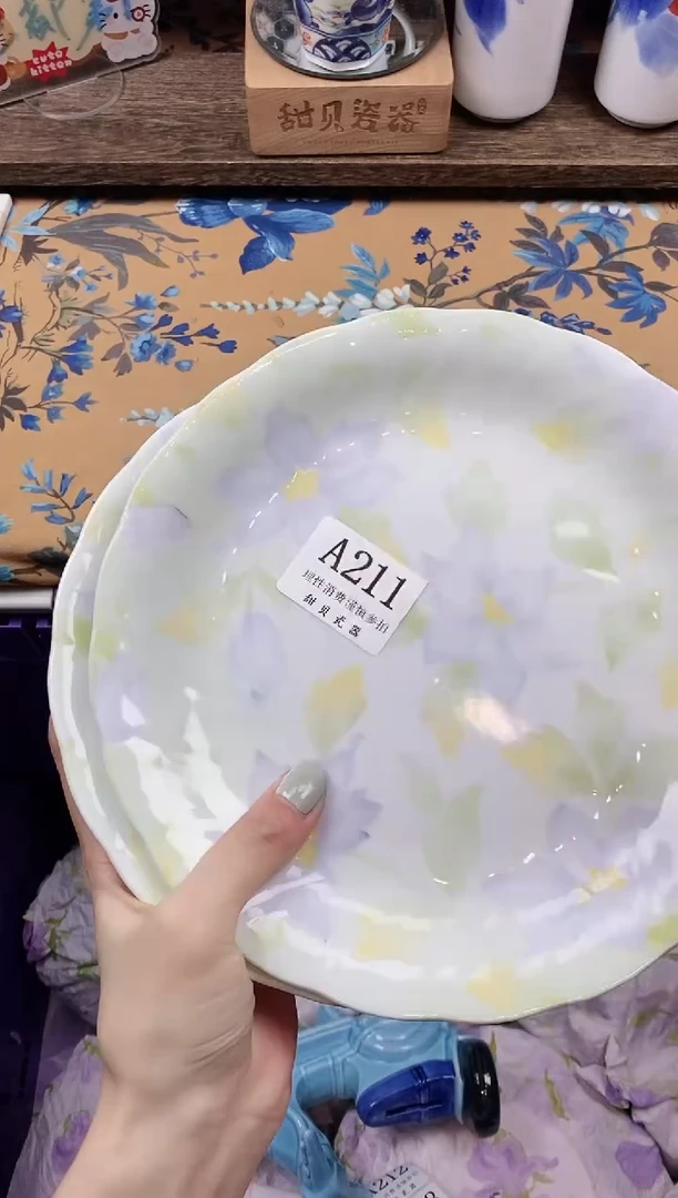 瓷片校***恼                A211