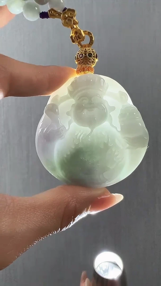 颈饰未镶嵌翡翠财神