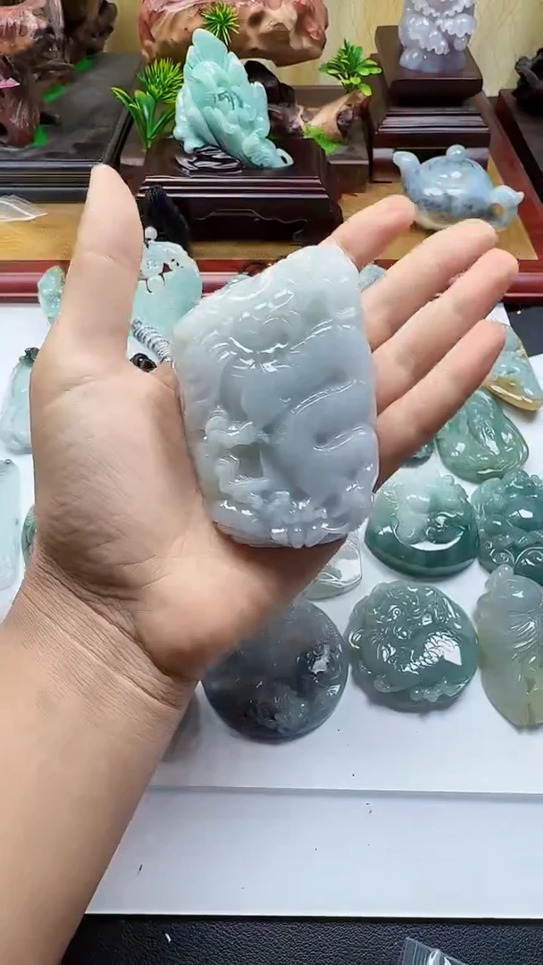 吊坠(不含链)未镶嵌翡翠1