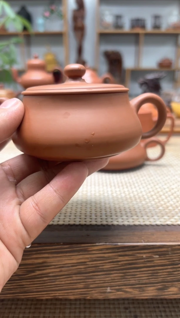 韩****）原矿朱泥全手 微瑕明炉 130cc