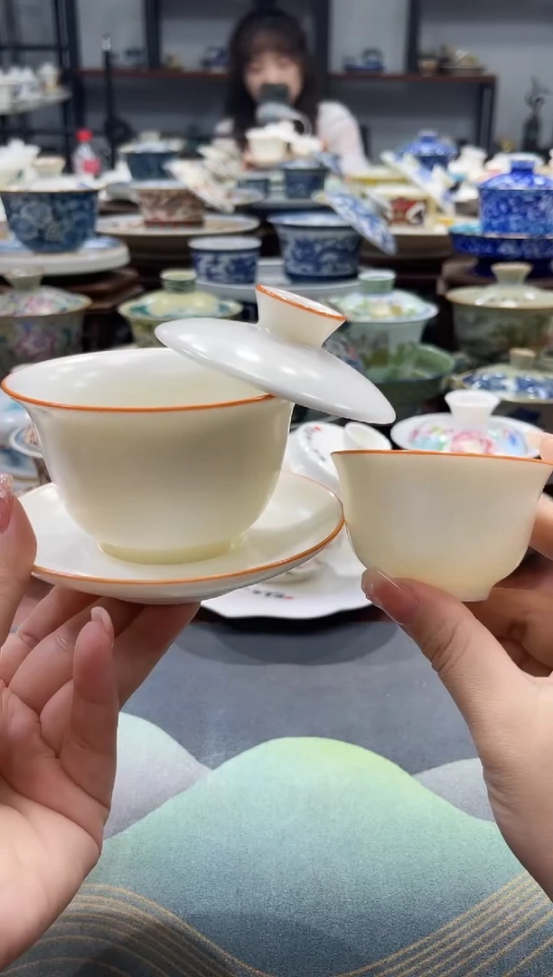 汝窑纯白元宝盖碗+1杯