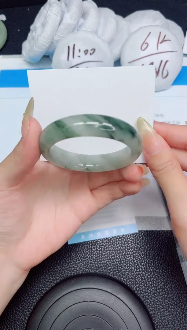 石英质玉手镯未镶嵌338-52.4