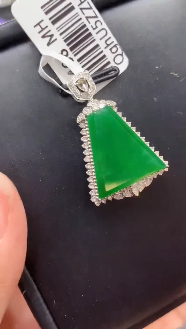 翡翠18K金镶嵌吊坠(不含链)WHX多样性发其一