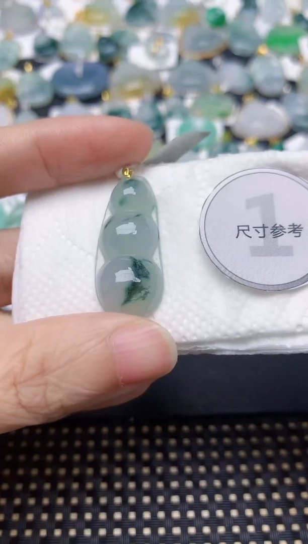 颈饰18K金镶嵌翡翠天然缅甸A货翡翠
