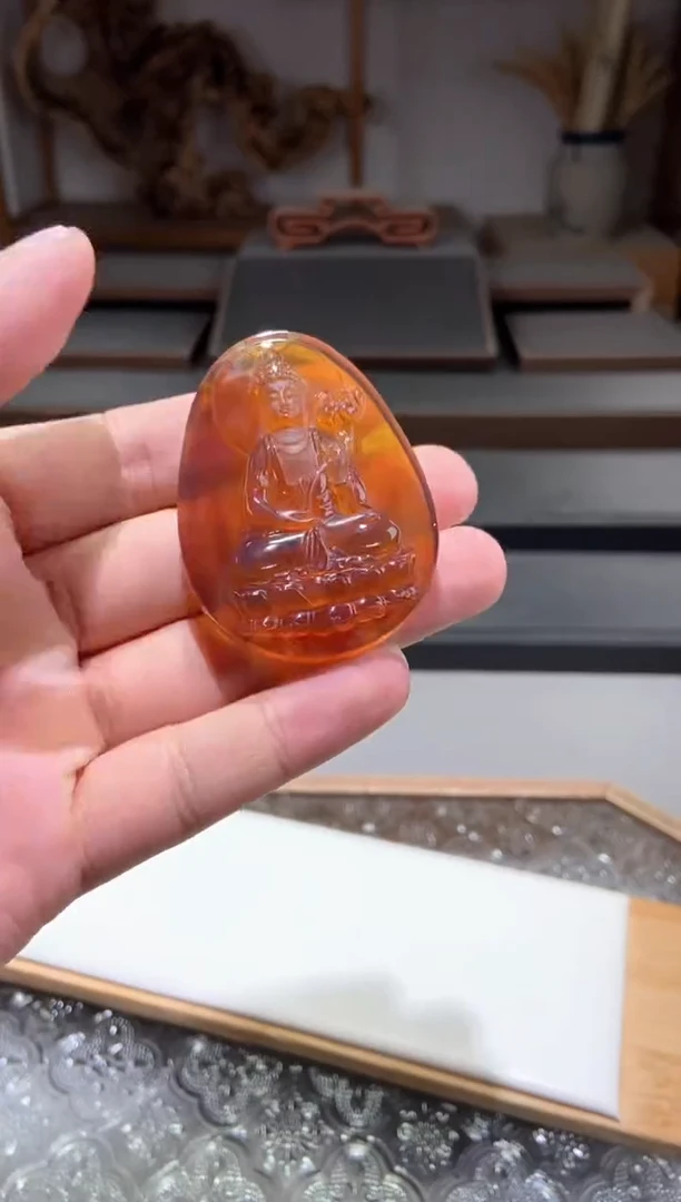 琥珀颈饰未镶嵌紫**?大势至