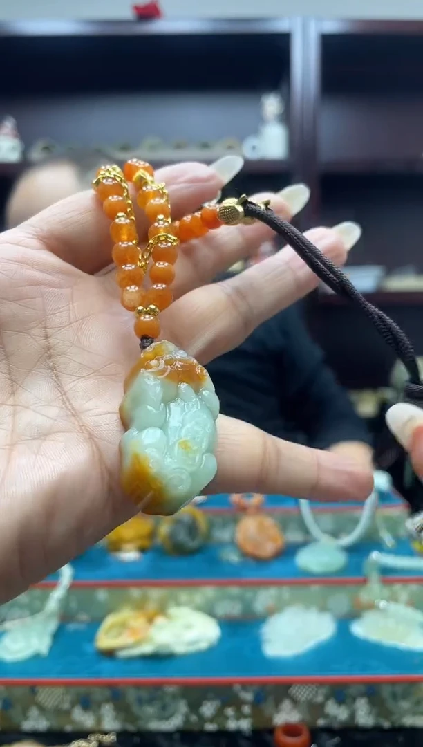 未镶嵌岫玉吊坠·