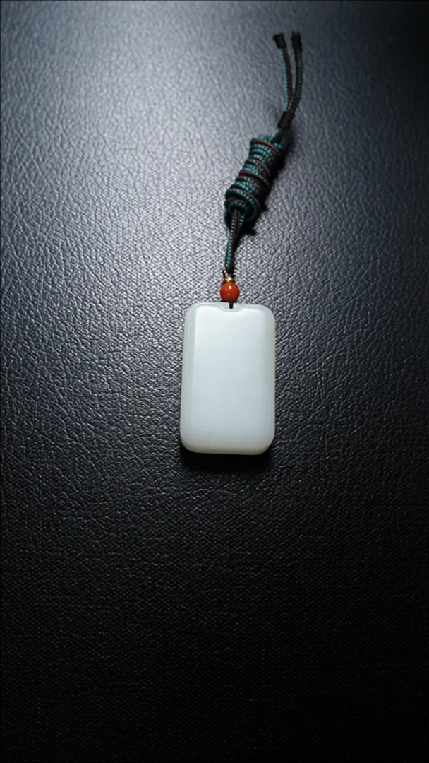 【闪购商品】和田玉颈饰未镶嵌无事牌