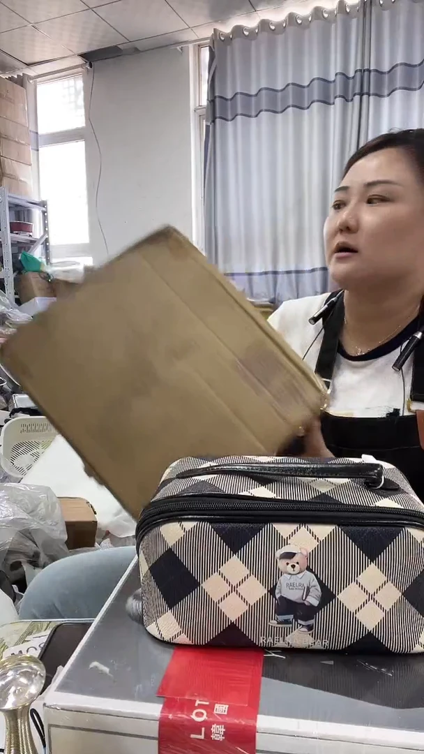 牦牛剖层皮革琪老板女包1号店超好看发图片款烘鞋器