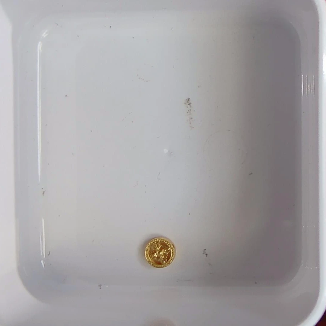 黄金足金小金 豆