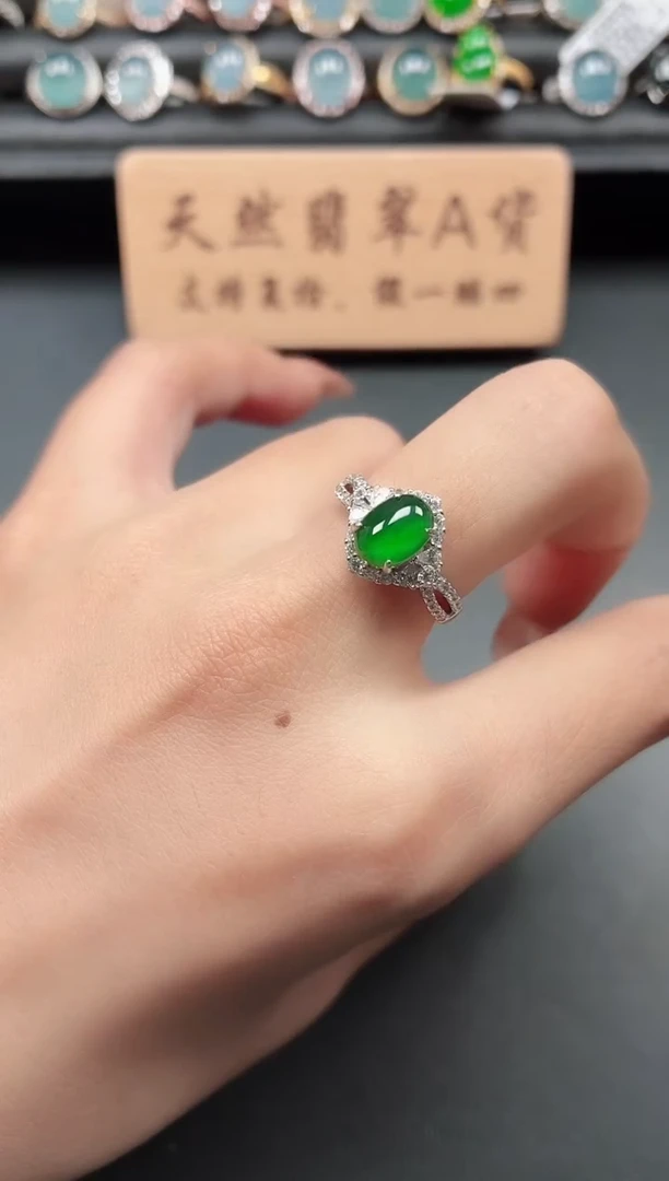 银S925镶嵌戒指翡翠1