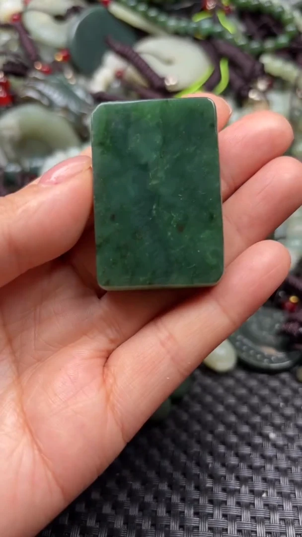 【闪购商品】和田玉颈饰未镶嵌.