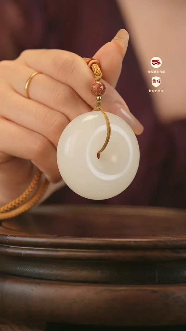 云南石荔枝白雕刻：平安扣手把件挂件