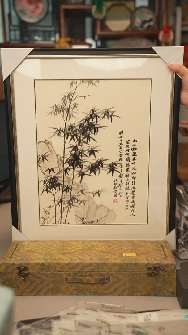 扇子苏绣挂画 尺寸43乘54