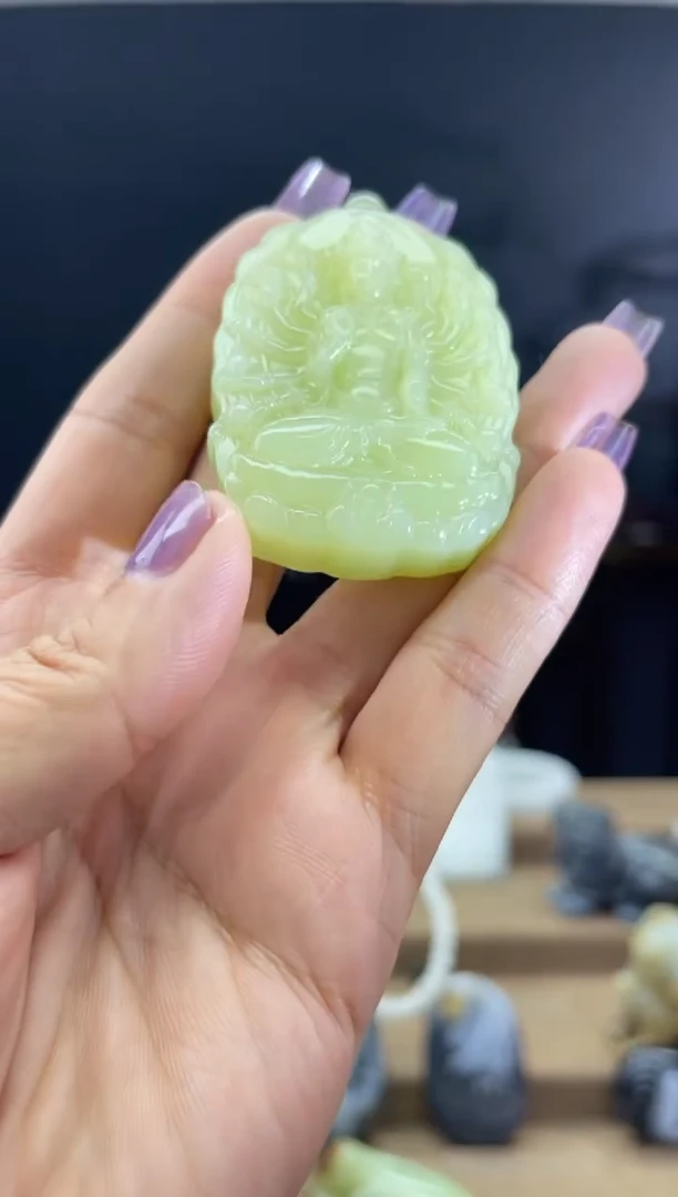 颈饰未镶嵌和田玉1