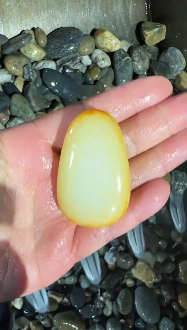 未镶嵌软玉挂件88