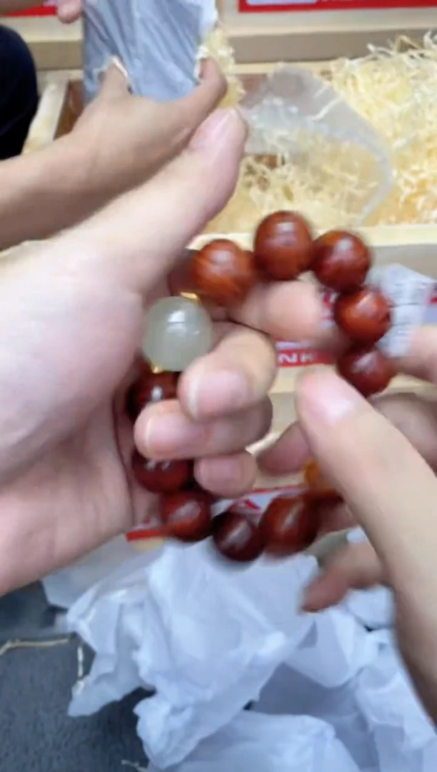 精选闪购手串搭配无礼盒