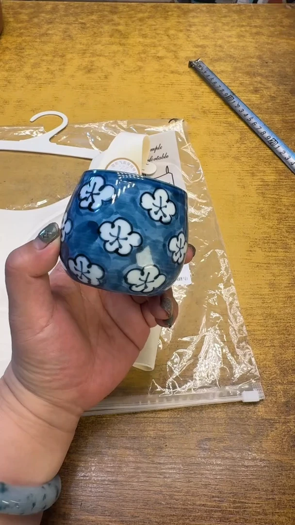 瓷器瓷器瓷器瑕疵25宽带白大码碗