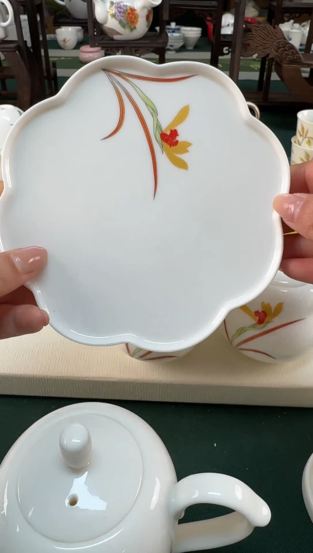 【闪购商品】瓷器 ······.......