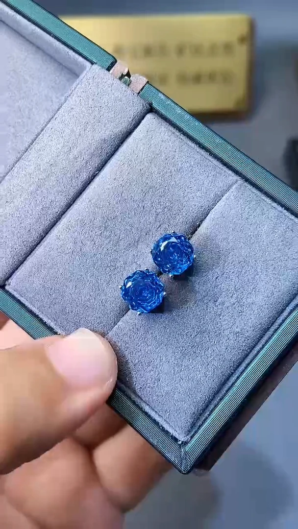 【闪购商品】托帕石耳饰银S925镶嵌1564