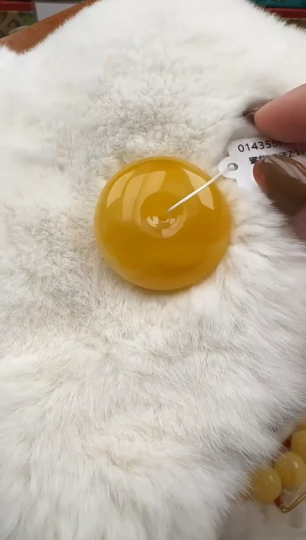 琥珀未镶嵌珠宝奇石HZ225