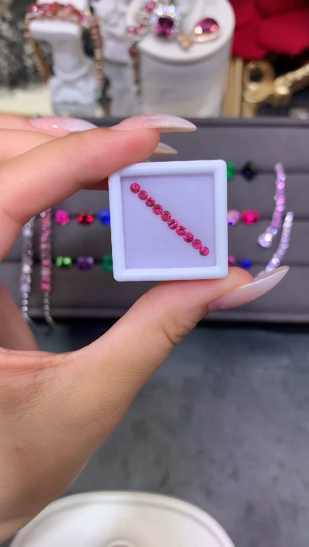 未镶嵌裸石定制尖晶石圆切 绝地一盒10/P 0.80ct