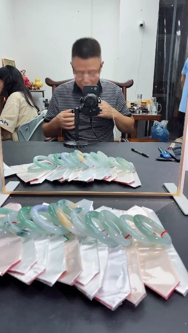 未镶嵌手镯翡翠翡翠手镯87