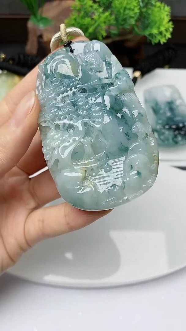 【闪购商品】翡翠颈饰未镶嵌